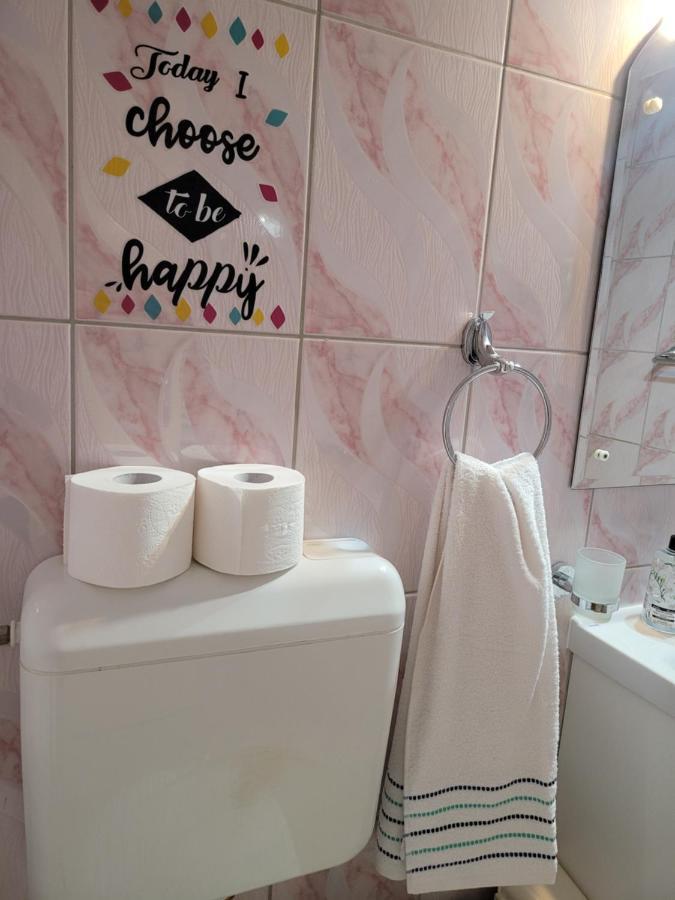 Quiet, Relaxing, Family Friendly Appartamento Bucarest